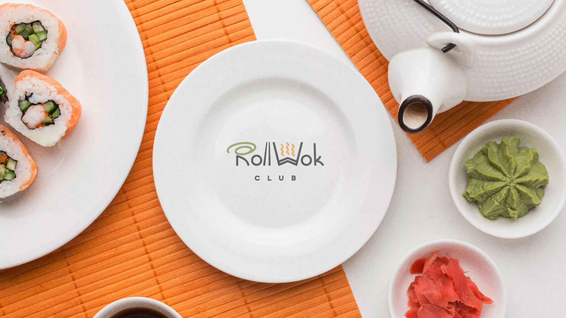 Разработка логотипа и фирменного стиля в Аниве для суши-бара «Roll Wok Club»